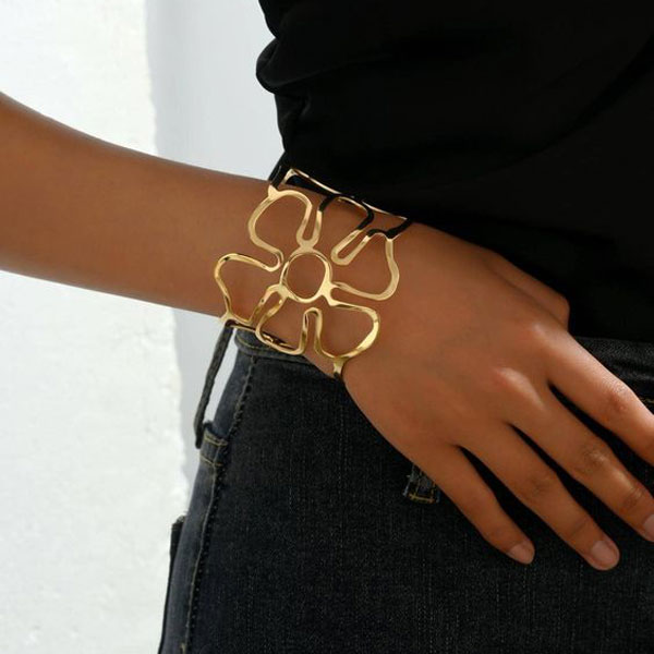 مدل دستبند طلا شیک و مجلسی دستبند طلا ظریف مدل دستبند طلای قفلی بهترین مدل دستبند طلا جدیدترین مدل دستبند طلا 1403 