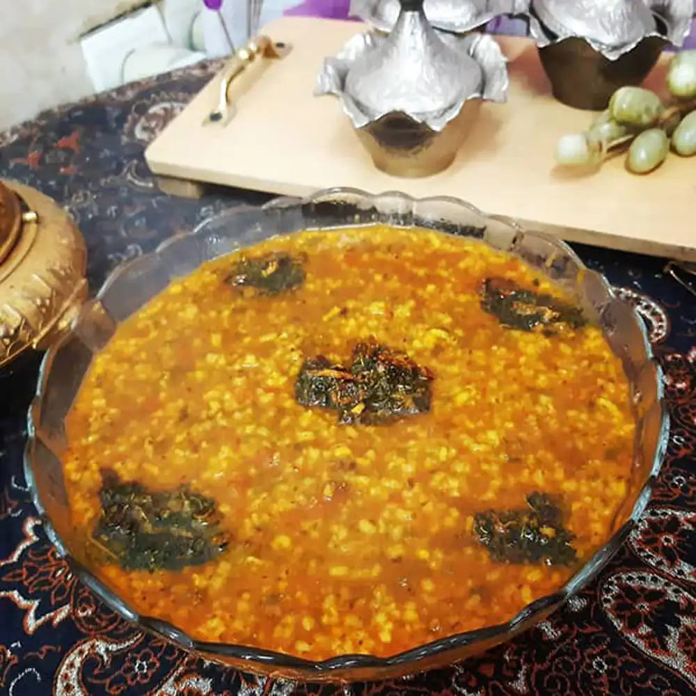طرز تهیه آش گوجه