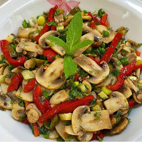 طرز تهیه سالاد قارچ