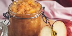 طرز تهیه کمپوت سیب خانگی خوشمزه مرحله به مرحله