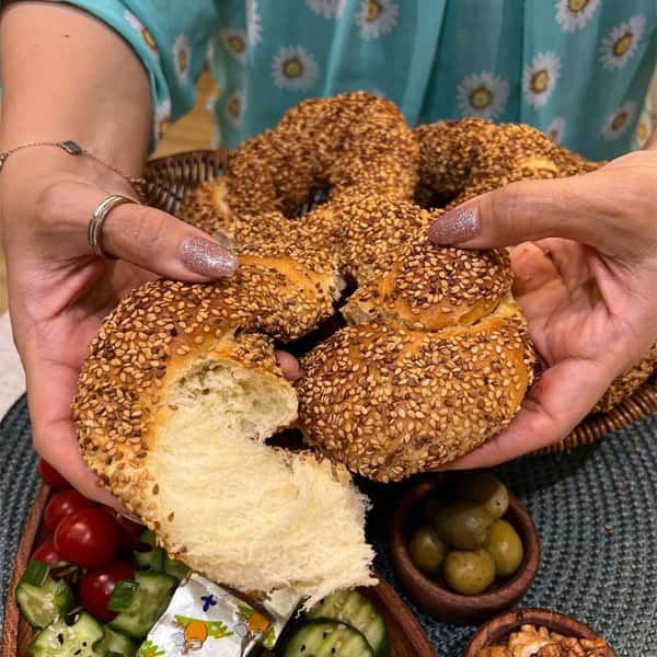 طرز تهیه سیمیت نان خانگی ترکیه ای خوشمزه و ترد طرز تهیه سیمیت ترکیه بدون فر  طرز تهیه سیمیت بدون شیره انگور  سیمیت یعنی چه  طرز تهیه سیمیت مغزدار  طرز تهیه سیمیت خانگی بدون شیر  طرز تهیه سیمیت پنیری  طرز تهیه سیمیت بدون خمیر مایه  طرز تهیه سیمیت شکلاتی
