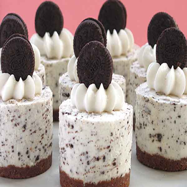 طرز تهیه چیز کیک اورئو دسر خوشمزه و سه سوته