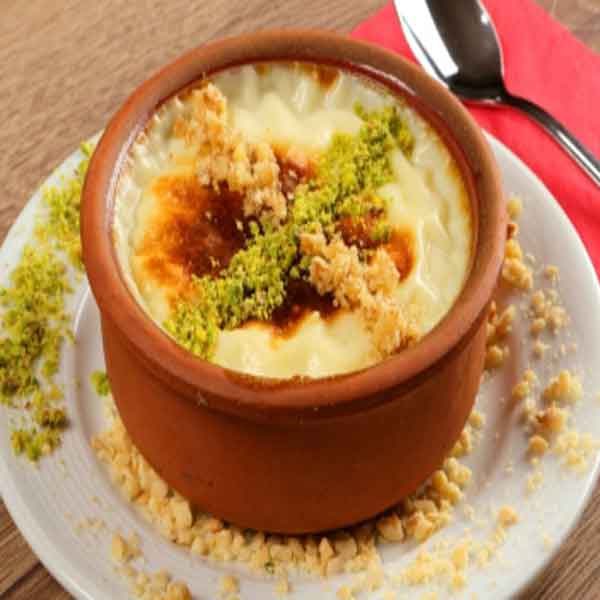 طرز تهیه سوتلاچ دسر ترکیه ای خوشمزه و مجلسی سوتلاچ چیست  سوتلاچ اصل ترکیه   طرز تهیه سوتلاچ  طرز تهیه سوتلاچ با آرد برنج   سوتلاچ با نشاسته ذرت  دستور پخت سوتلاچ sutlach s,jgh]