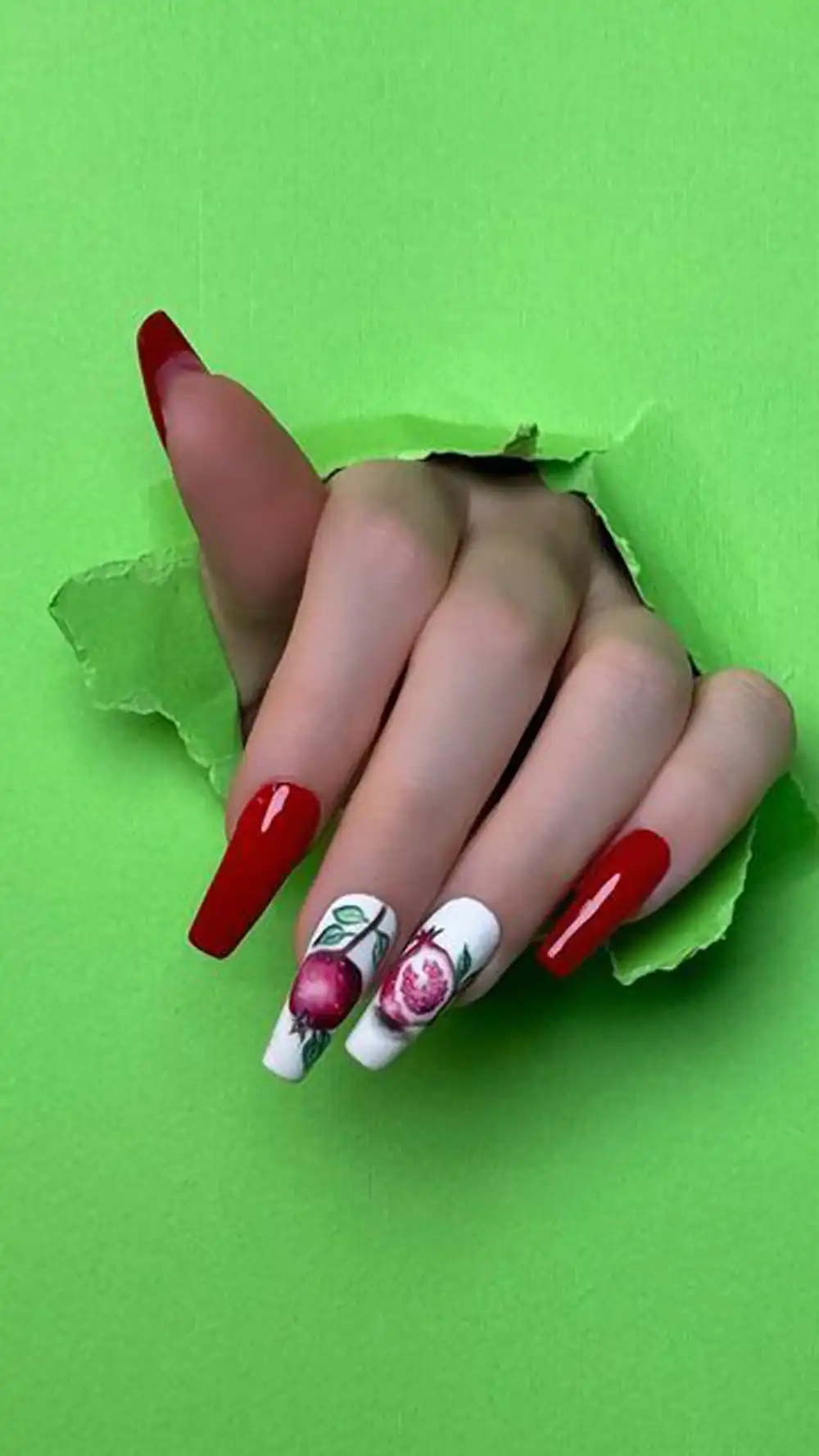 طراحی ناخن شب یلدا
