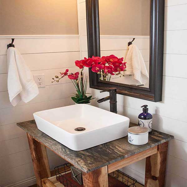 ایده طراحی حمام روستیک برای الهام بخشیدن به بازسازی بعدی شما Bathroom design دکوراسیون حمامهای ایرانی دکوراسیون حمامهای کوچک ایرانی  مدل حمامهای جدید طراحی حمام های لوکس عکس حمامهای ساده دکوراسیون حمامهای مدرن عکس حمامهای شیک عکس حمامهای مدرن