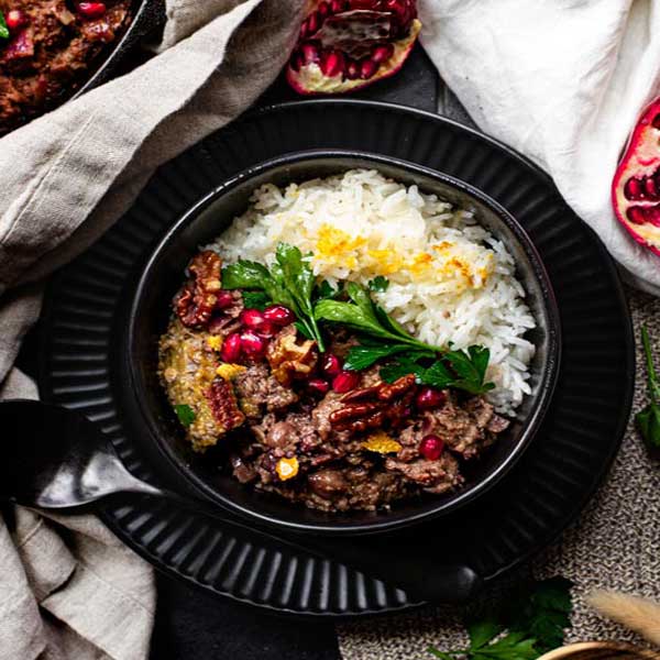 طرز تهیه خورش انار و گردو خوشمزه به روش اصیل شمالی