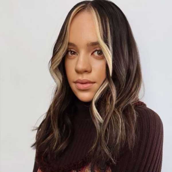 مدل رنگ موی تکه ای جلو سر از جدیدترین ژورنال ها Piece hair color رنگ تکه ای روی موی مشکی رنگ مو تکه ای یخی رنگ جلو مو طوسی رنگ موی تکه ای فانتزی رنگ مو تکه ای دودی رنگ مو جلو روشن پشت تیره رنگ موی تکه ای دخترانه