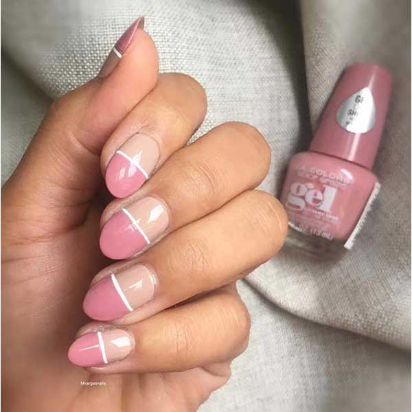 طراحی ناخن سفید و صورتی دخترانه شیک و با کلاس Nail design with white and pink nail polish طراحی ناخن با لاک صورتی و نقره ای طراحی ناخن با لاک صورتی و مشکی لاک صورتی چرک طراحی لاکچری ناخن طرح ناخن شیک و باکلاس صورتی مدل ناخن جدید ۱۴۰3 طرح ناخن صورتی جیغ