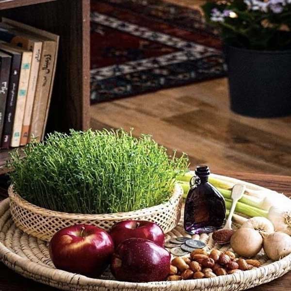 مدل سفره هفت سین ساده و شیک + مدل سفره هفت سین در سینی هفت سین لاکچری مدل سفره هفت سین ۱۴۰۲ عکس سفره هفت سین ۱۴۰2 عکس سفره هفت سین در خانه سفره هفت سین مدرن سفره هفت سین ساده و کم خرج سفره هفت سین ساده و شیک۱۴۰2 عکس سفره هفت سین فانتزی