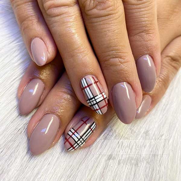 طراحی ناخن شطرنجی شیک و ساده + کاشت ناخن شطرنجی طراحی ناخن سفید مشکی جدید  طرح ناخن جدید طرح آتش روی ناخن طرح ناخن مشکی خفن