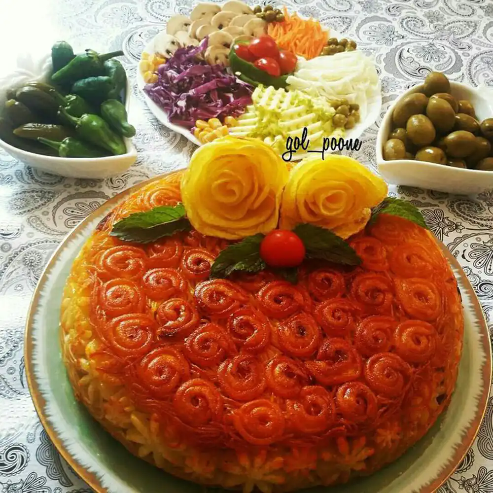 طرز تهیه ماکارونی مجلسی با قارچ