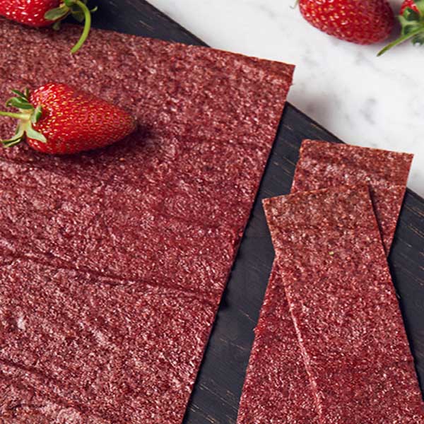 طرز تهیه لواشک توت فرنگی خوشمزه خانگی به روش بازاری