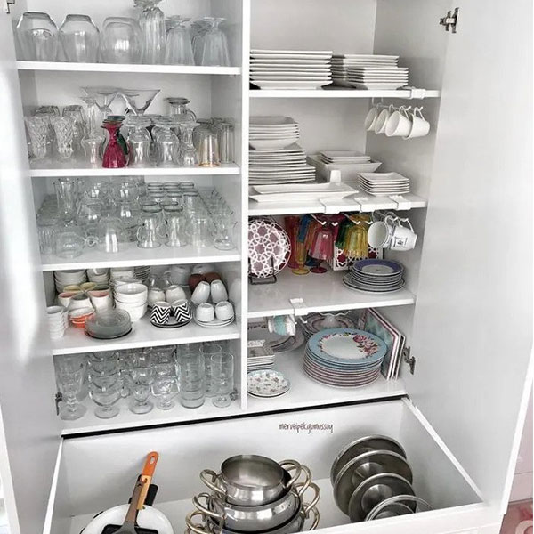 مرتب کردن کابینت آشپزخانه عکس داخل کابینت نی نی سایت شلف داخل کابینت نی نی سایت زن منظم نی نی سایت گذاشتن وسایل برقی روی کابینت نی نی سایت جای قابلمه در کابینت نی نی سایت چگونه وسایل منزل را بچینیم نی نی سایت  آشپزخانه مرتب و منظم نظم دادن به کابینت ادویه ها شلف مرتب کننده کابینت منظم کننده کابینت چیدمان کابینت آشپزخانه ایرانی نظم دهی کابینت حبوبات مرتب کردن کابینت آشپزخانه نی نی سایت Mutfak dolabını toplamak Tidying up the kitchen cabinet ترتیب خزانه المطبخ lvjf ;vnk ;hfdkj Ha\cohki