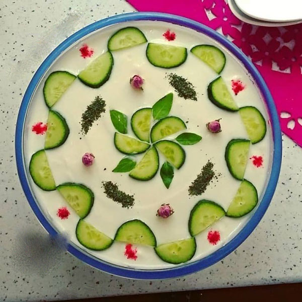 تزیین ماست تزیین ماست برای مهمانی تزیین ماست و خیار برای مهمانی تزیین ماست و خیار با نعناع تزیین ماست خیار با نعناع و گل سرخ تزیین ماست در کاسه های کوچک تزیین ماست و خیار در اینستاگرام تزیین ماست با گل محمدی و نعناع تزیین ماست و خیار با گردو jcddk lhsj 