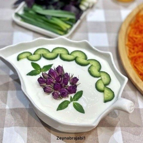 تزیین ماست تزیین ماست برای مهمانی تزیین ماست و خیار برای مهمانی تزیین ماست و خیار با نعناع تزیین ماست خیار با نعناع و گل سرخ تزیین ماست در کاسه های کوچک تزیین ماست و خیار در اینستاگرام تزیین ماست با گل محمدی و نعناع تزیین ماست و خیار با گردو jcddk lhsj 