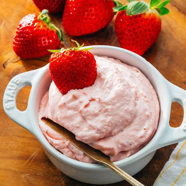 طرز تهیه دنت توت فرنگی