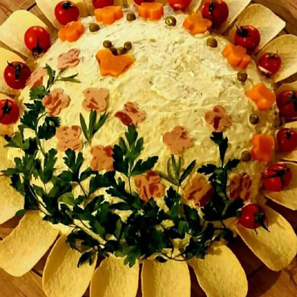 تزیین سالاد الویه مجلسی تزیین سالاد الویه جدیدترین تزیین سالاد الویه ساده و شیک آموزش تزیین سالاد الویه برای مهمانی عکس تزیین سالاد الویه زیباتزیین سالاد الویه با هویج و خیارشورتزیین سالاد الویه قالبی تزیین سالاد الویه لقمه ای تزیین سالاد الویه برای تولد jcddk shghn hg,di l[gsd