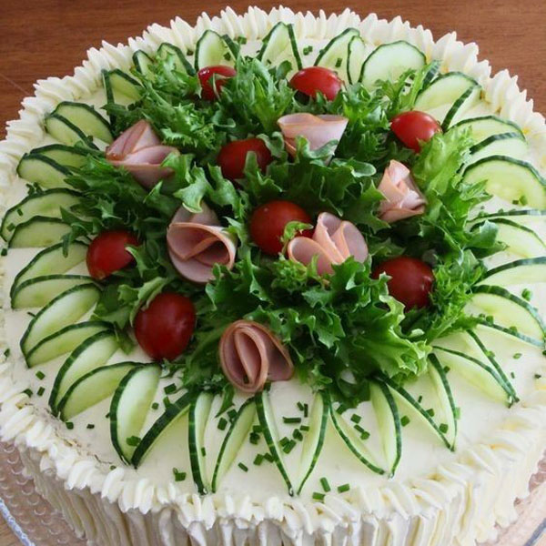 تزیین سالاد الویه ساده تزیین سالاد الویه ساده برای مدرسه تزیین سالاد الویه جدیدترین تزیین سالاد الویه مجلسی عکس سالاد الویه خانگی تزیین ساده الویه با گوجه و خیارشورتزیین سالاد الویه با هویج و خیارشور تزیین سالاد الویه با خیارشور jcddk shghn hg,di