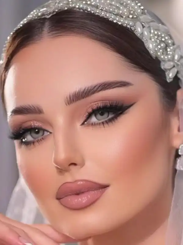 مدل آرایش مجلسی شیک و دخترانه