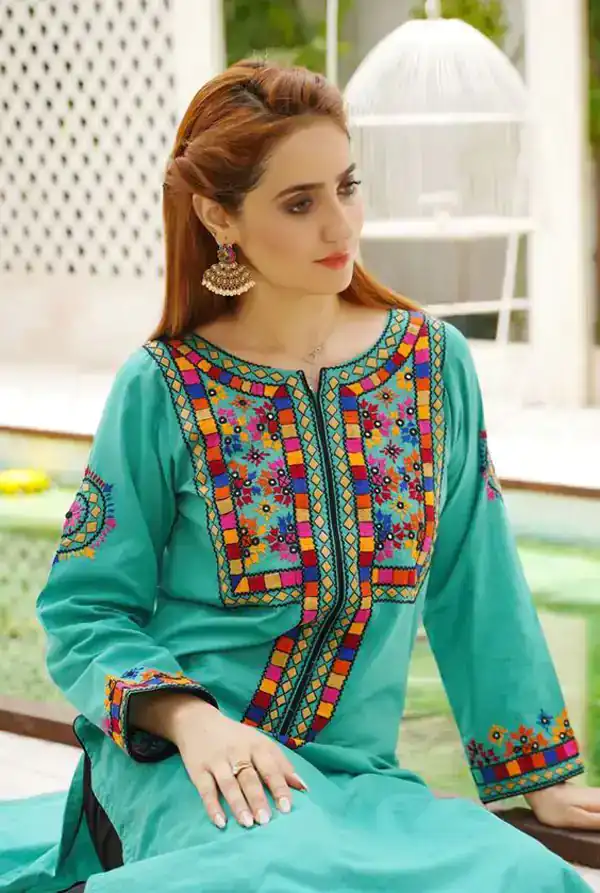 مدل مانتو گلدوزی شده امسال
