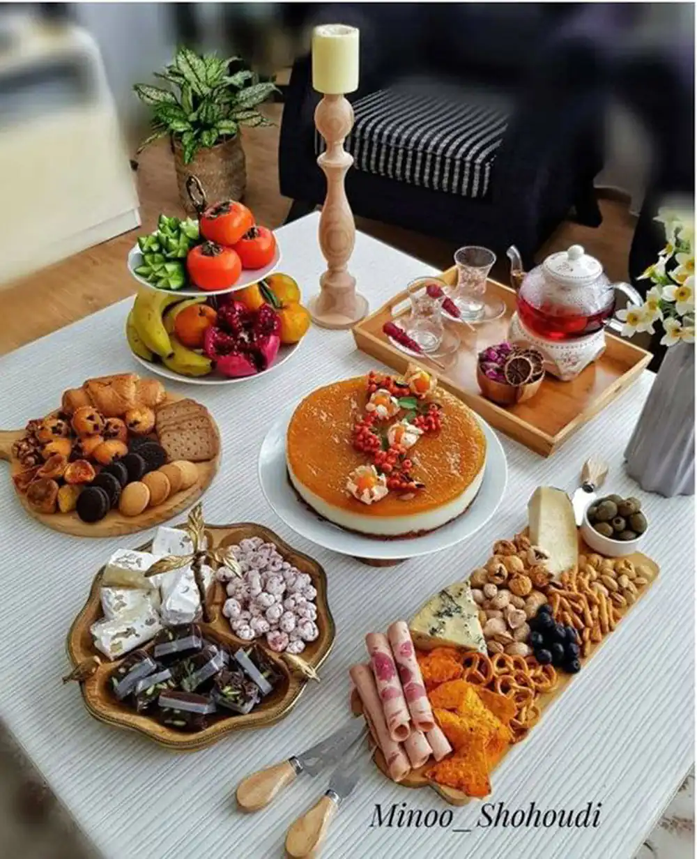 تزیین تخته سرو چوبی