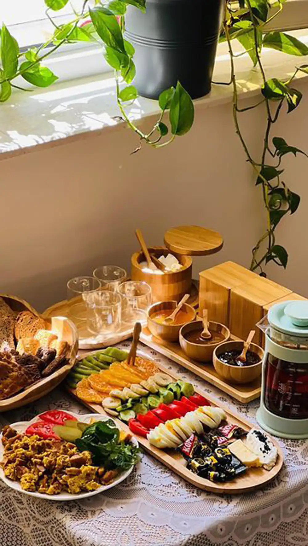تزیین تخته سرو چوبی