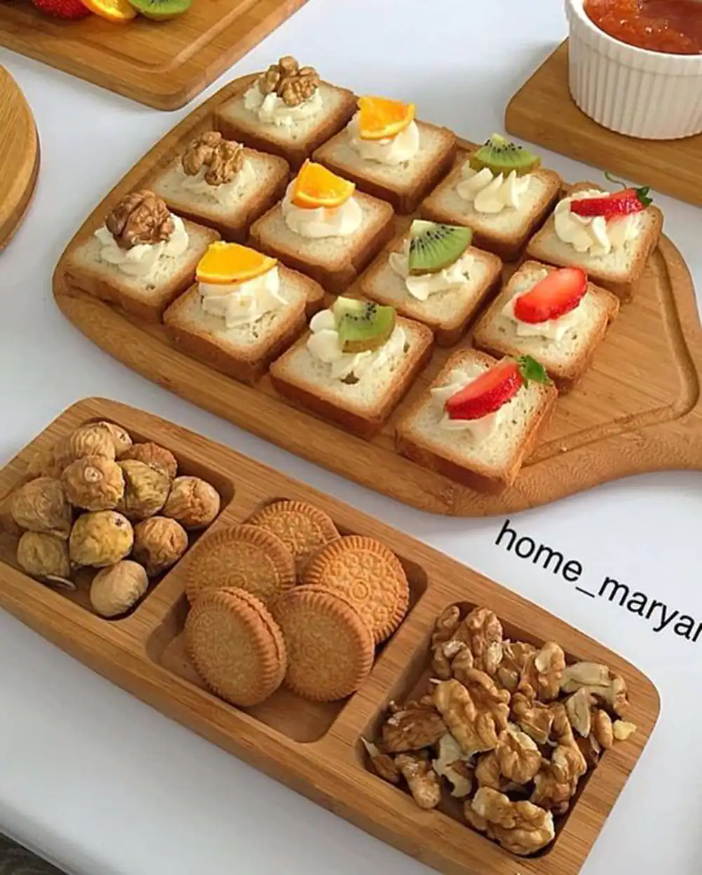 تزیین تخته سرو چوبی