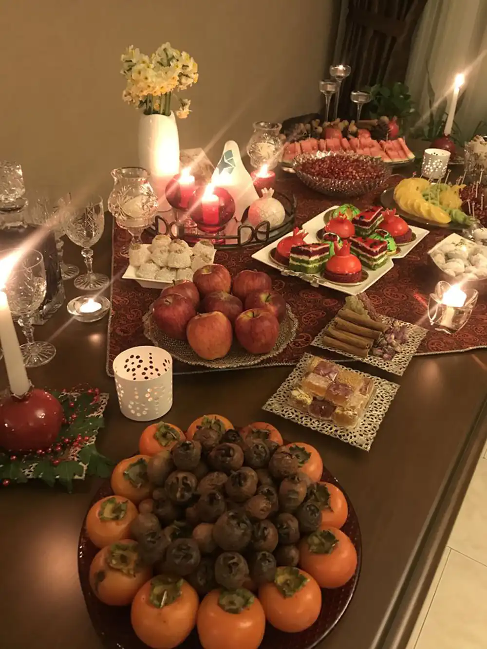 سفره شب یلدا باکلاس