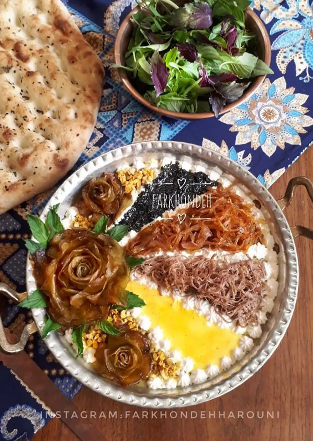 تزیین کشک بادمجان با قیف