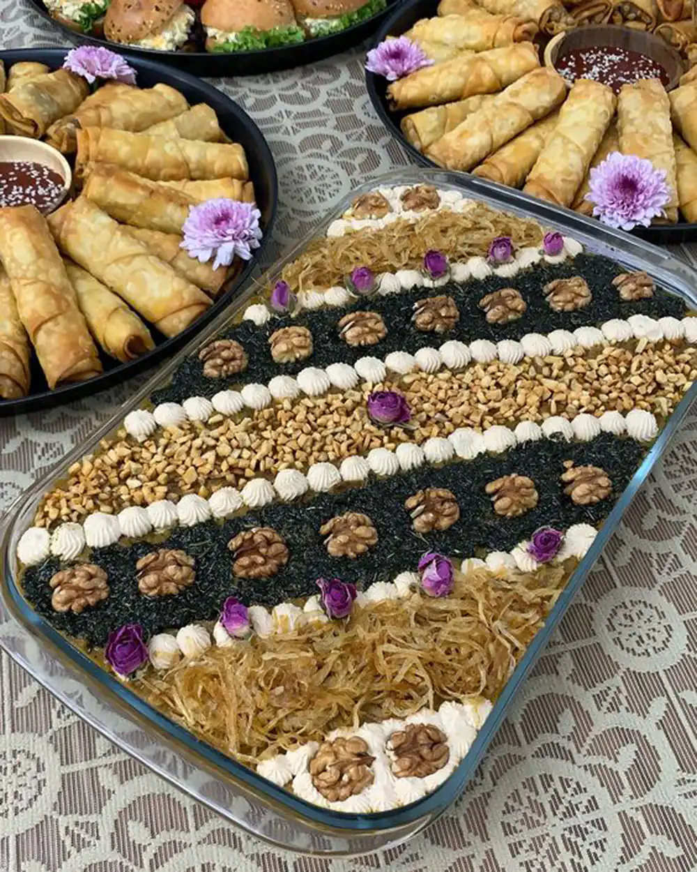 تزیین کشک بادمجان با قیف