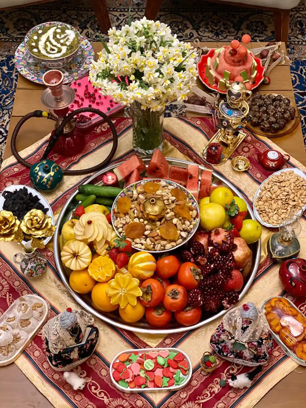 تزیین سفره یلدا برای عروس