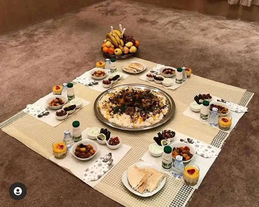 تزیین سفره غذا با وسایل ساده