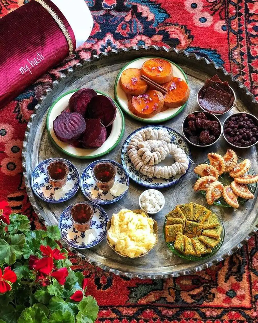 تزیین شب یلدا ساده