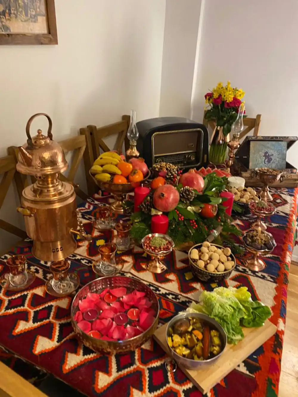 تزیین سفره شب یلدا لاکچری