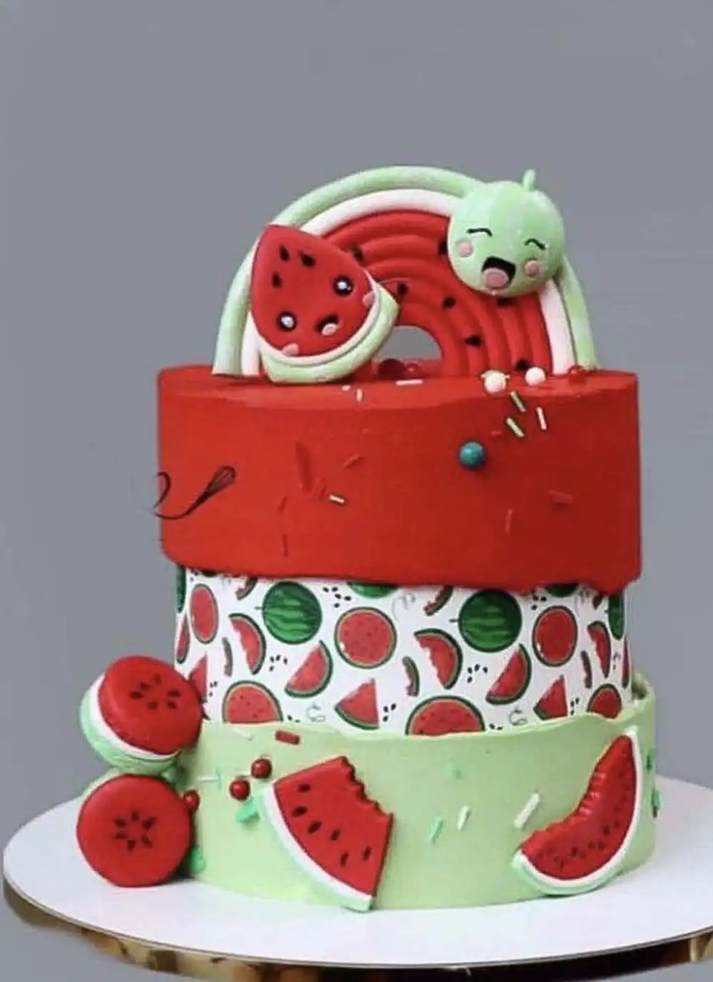 کیک شب یلدا برای مدرسه