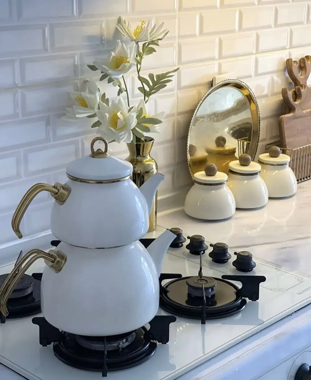 چیدمان آشپزخانه عروس ساده