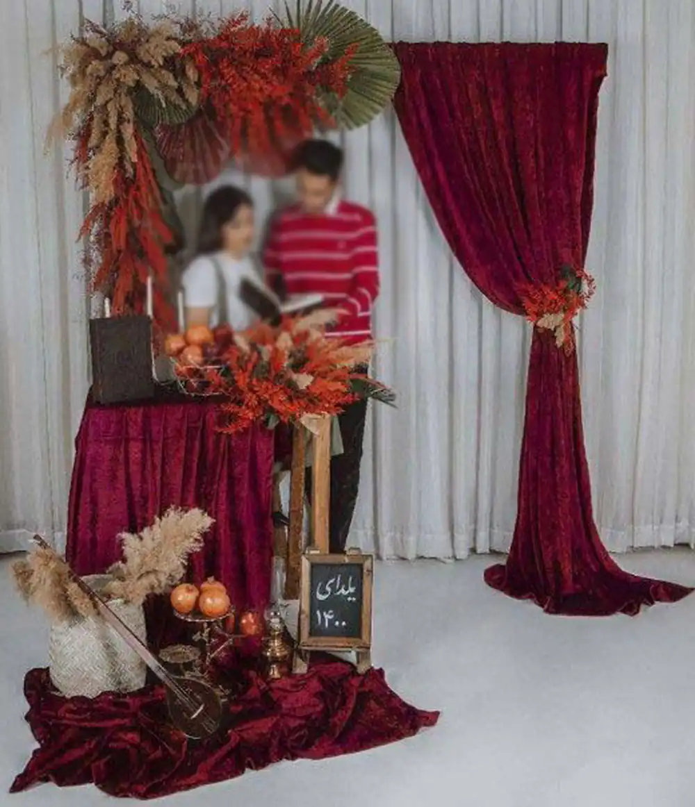 دکور شب یلدا برای عکاسی