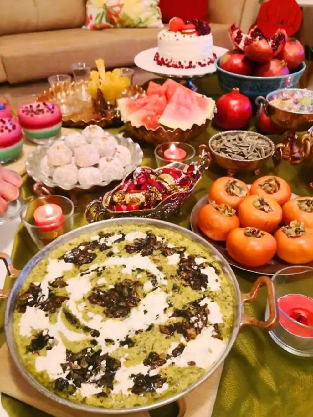 دیزاین میز یلدا