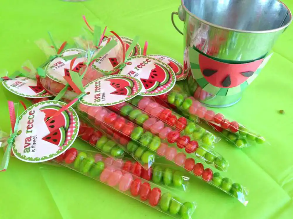 خوراکی شب یلدا برای مدرسه