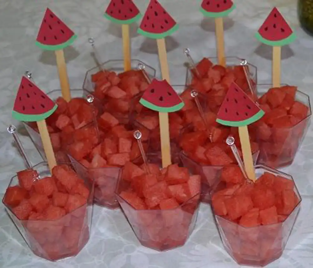 خوراکی شب یلدا برای مدرسه