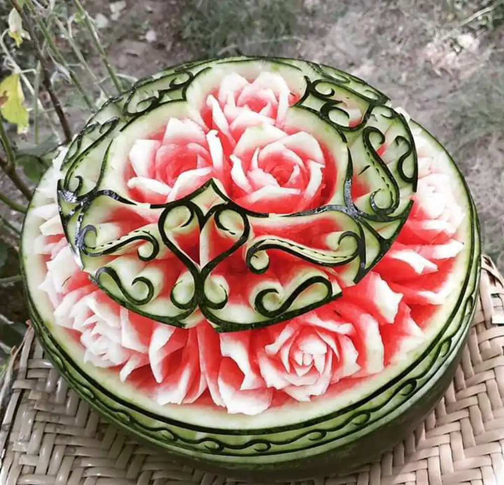 تزیین هندوانه شب یلدا برای عروس