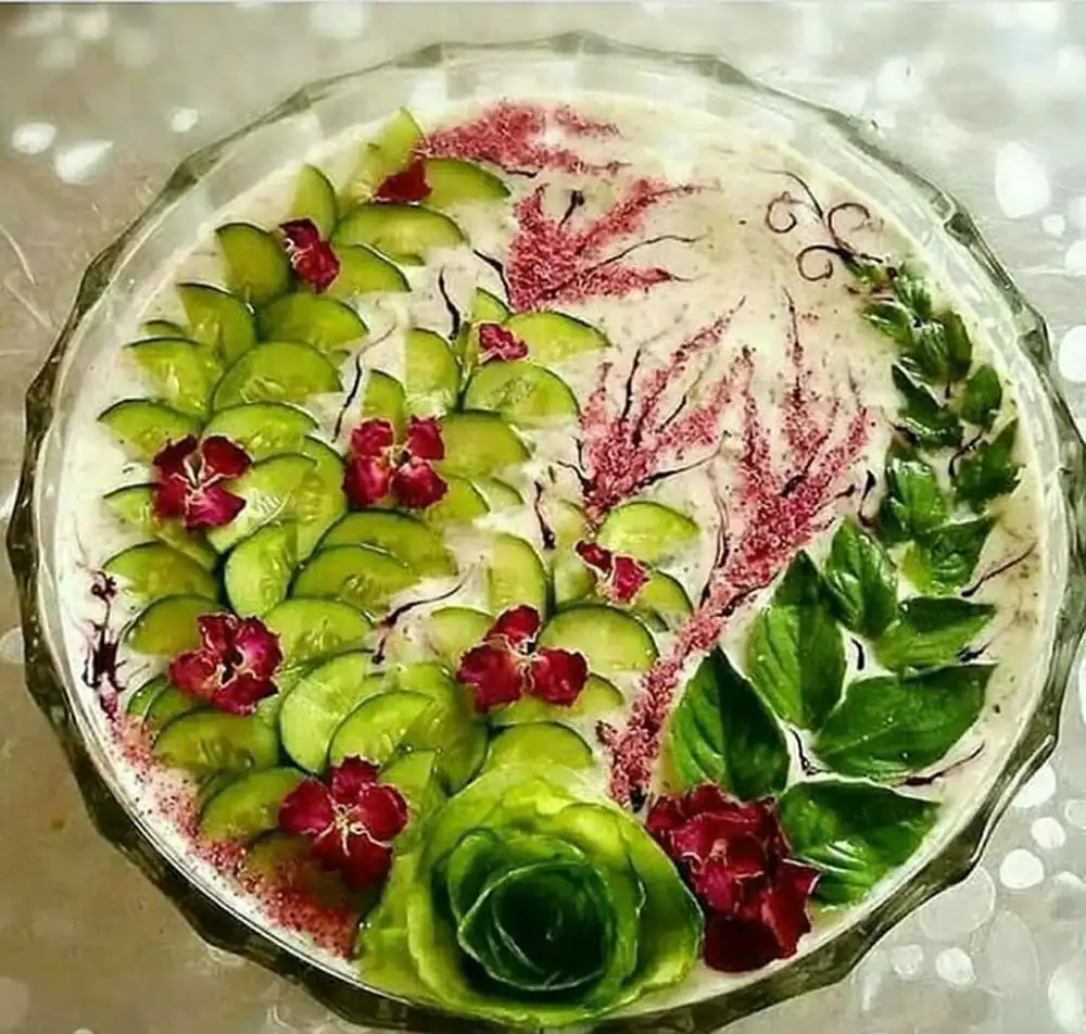 تزیین ماست و خیار ساده و شیک