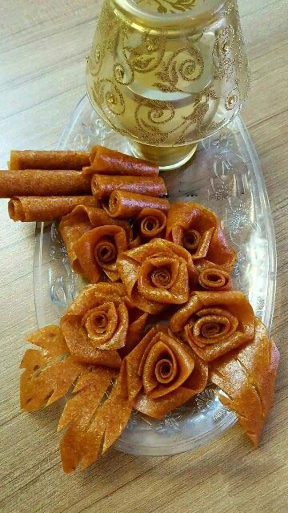 تزیین لواشک شب یلدا