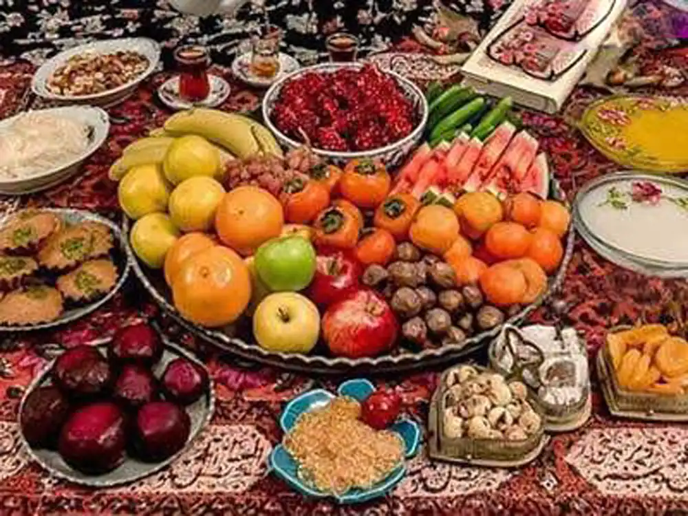 تزیین میوه شب یلدا در سینی