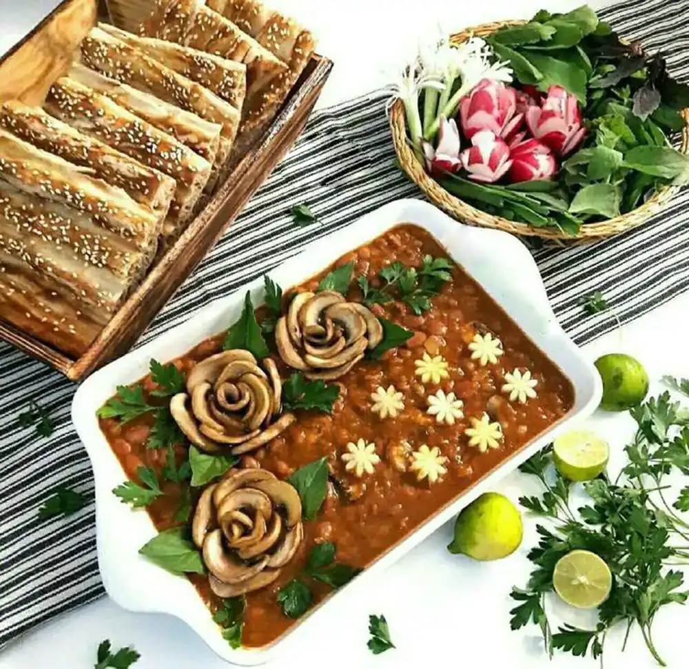 تزیین میز غذای عروس و داماد