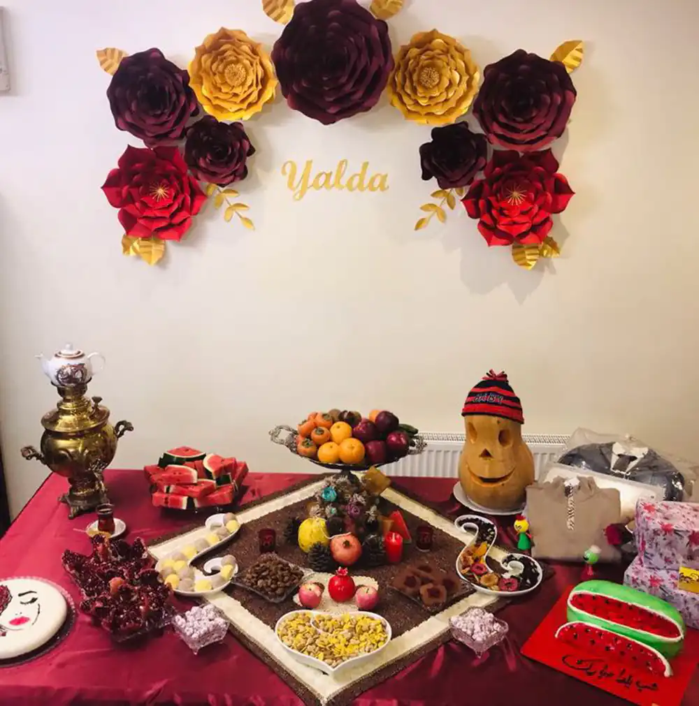 تزیین یلدایی برای مدرسه