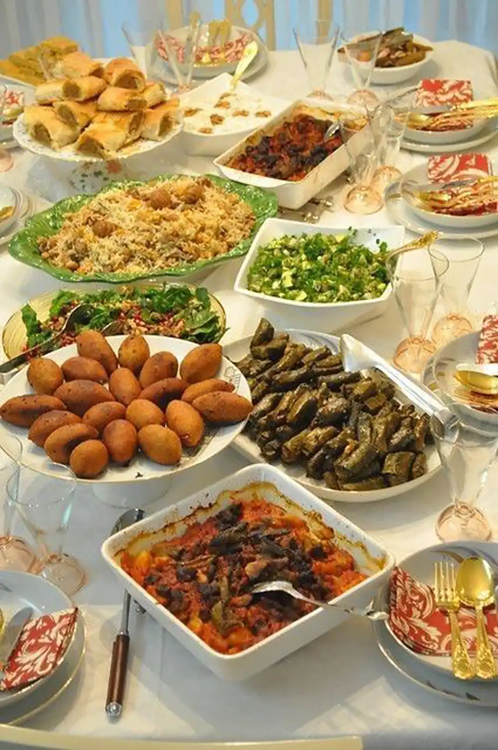 غذا مناسب دورهمی زنانه