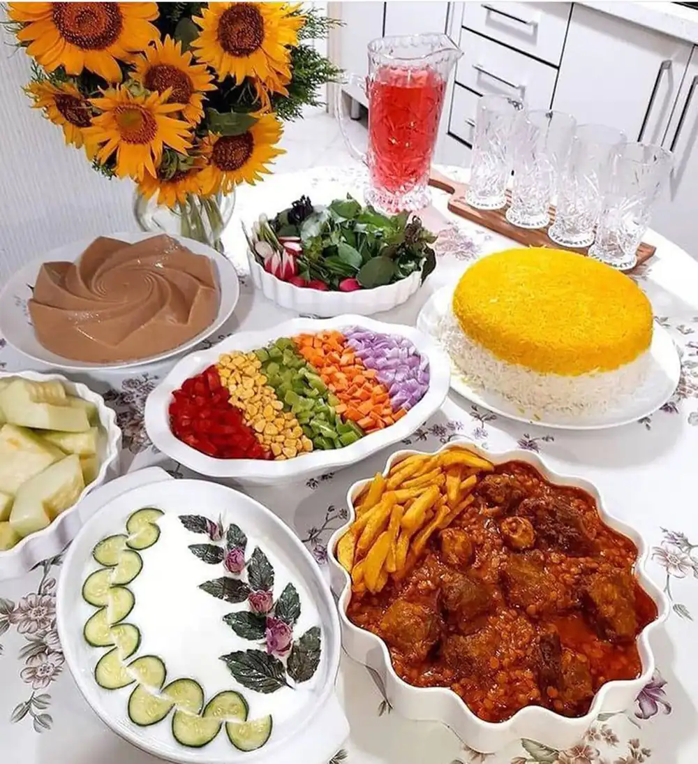 غذا برای مهمانی خانواده شوهر