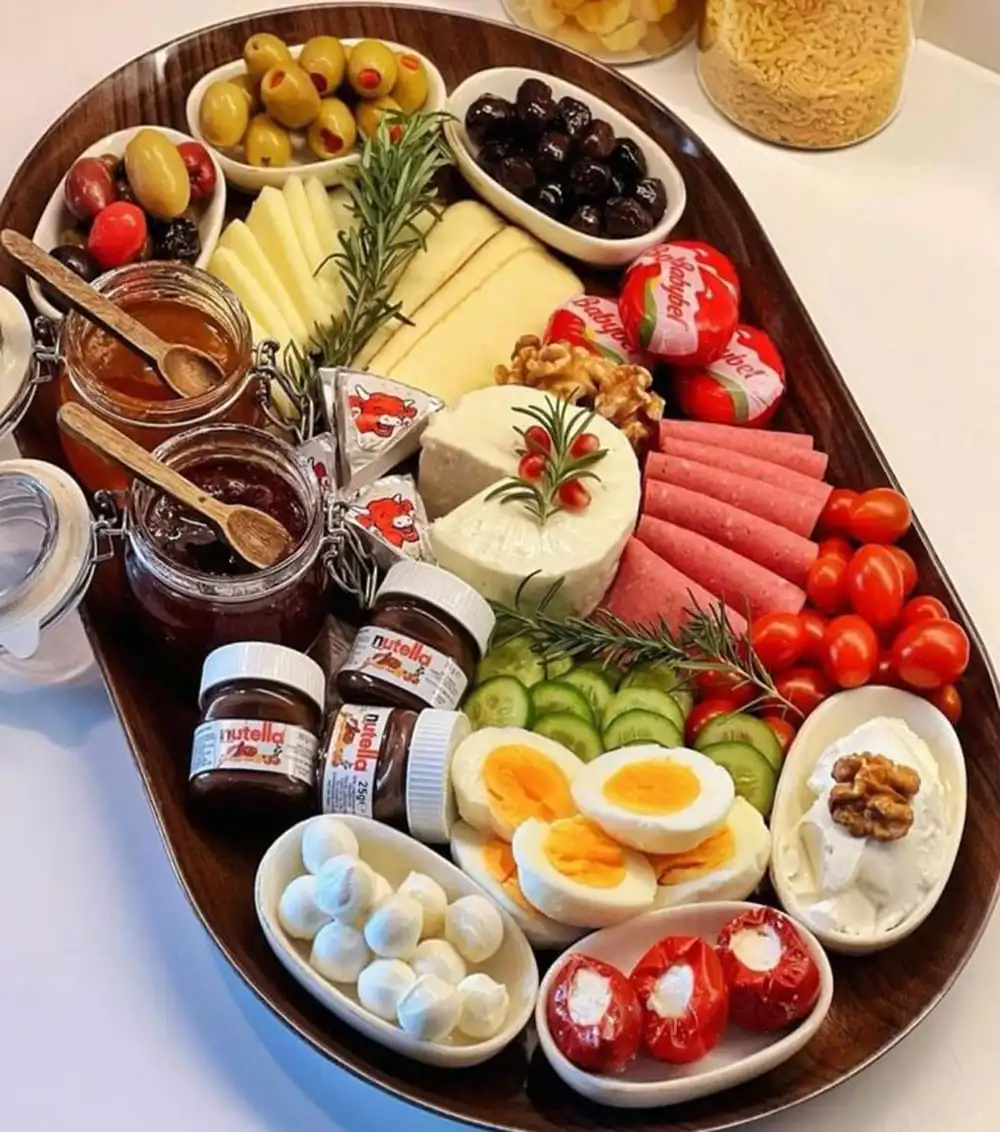 پذیرایی عصرانه لاکچری