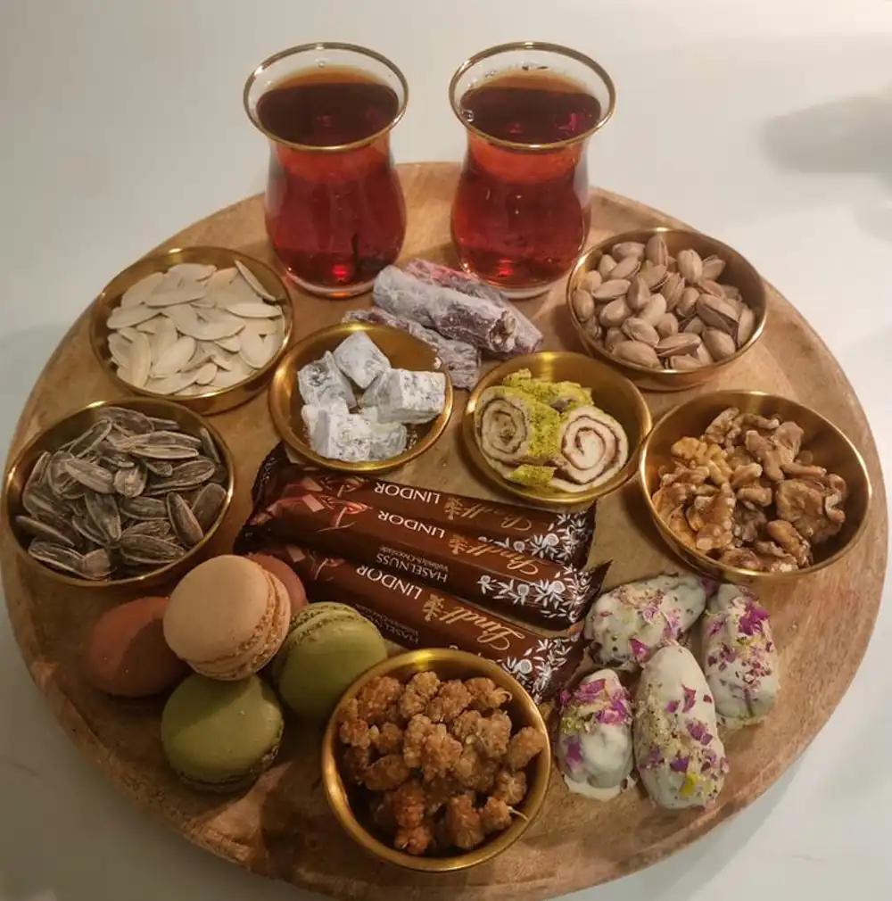 پذیرایی از مهمان شب نشینی
